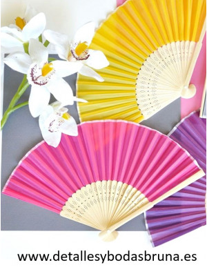 Abanico de Bambú Fucsia