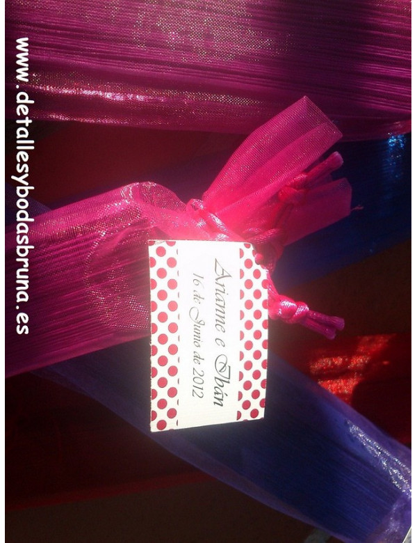 Abanico Calado de Madera en Bolsa de Organza