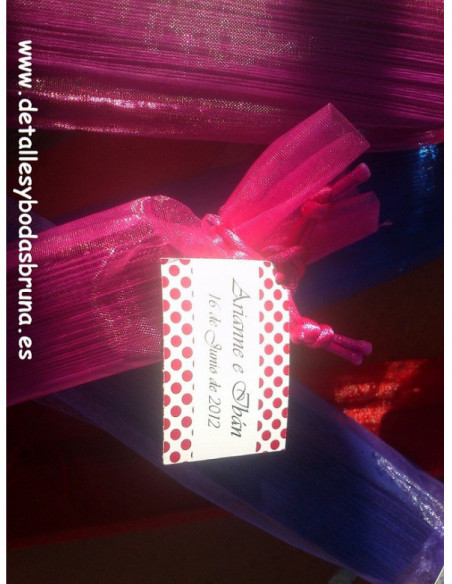 Abanico Calado de Madera en Bolsa de Organza